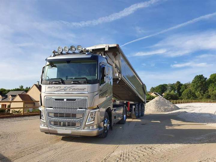 Transporteur de matériaux en vrac La Ferté-Gaucher 